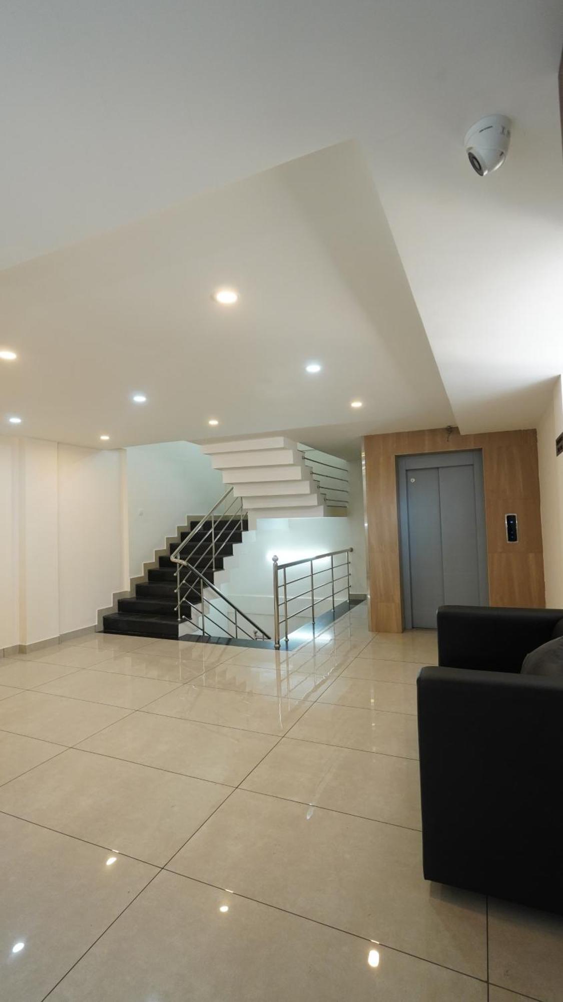 Hotel Hive Inn - Кожикоде Экстерьер фото