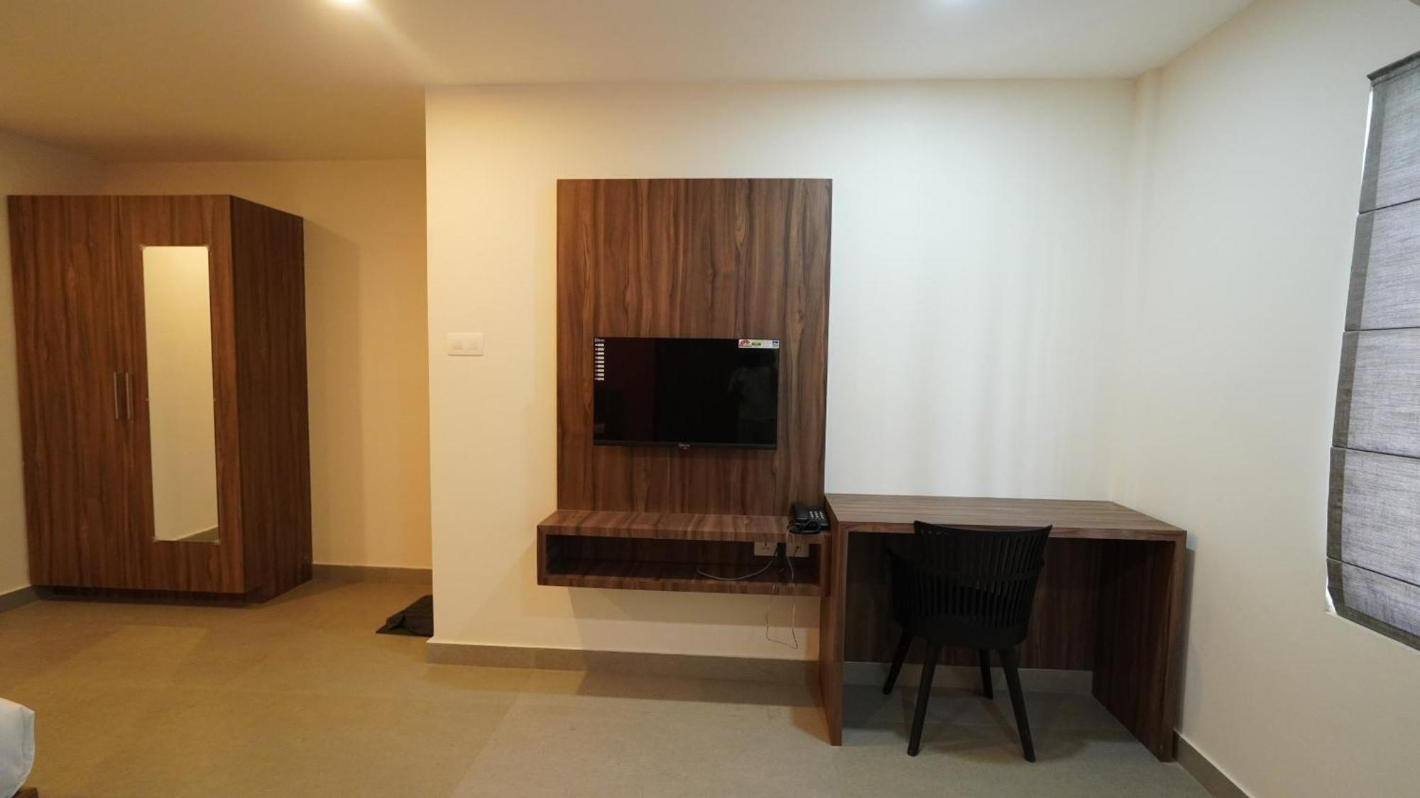 Hotel Hive Inn - Кожикоде Экстерьер фото